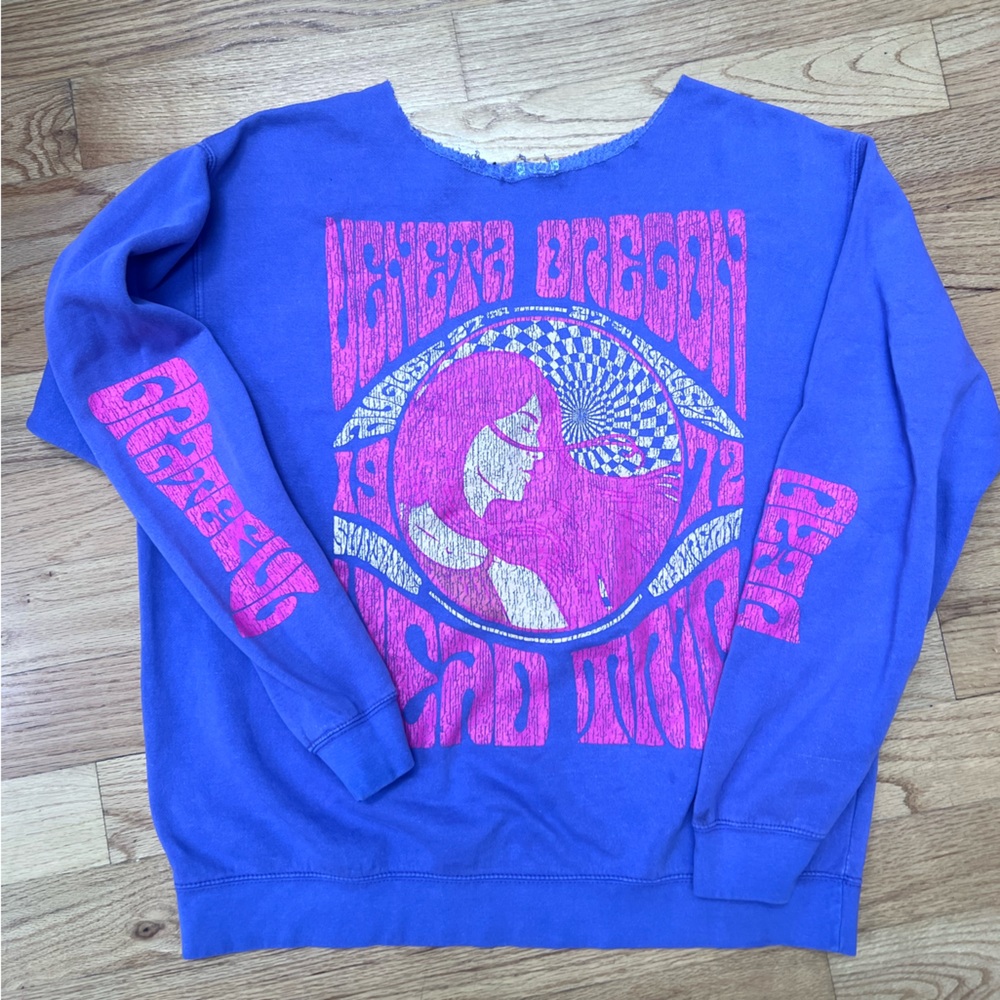 Grateful Dead sweatshirt off the shoulder cut